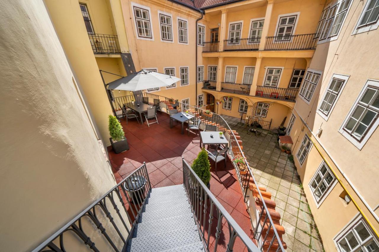 Old Town - Aparthotel Michalska Praha Eksteriør bilde